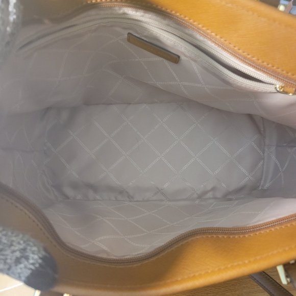 Michael Kors Jet Set Travel TZ Tote Leather & Wristlet Wallet - Picture 8 of 12